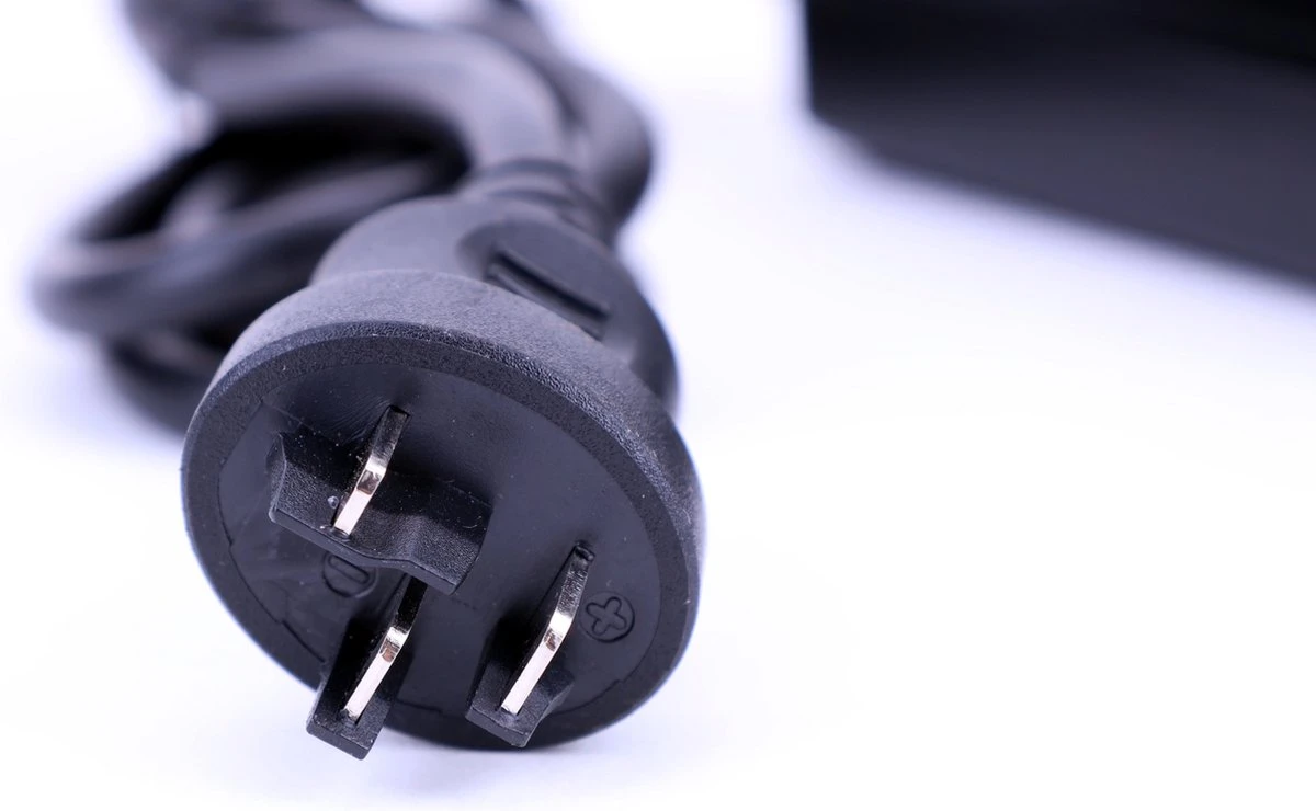 Merkloos Bosch Electrsiche Fiets - Ebike Oplader Universeel Active /performance - 36 Volt - 2 Ah Output - Afbeelding 2